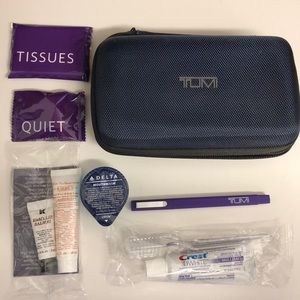 Tumi amenity first class kit